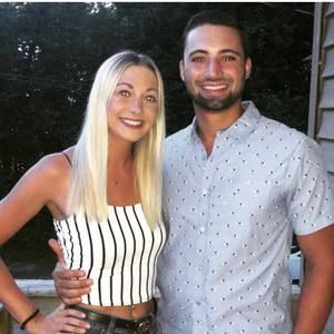 Meet your Posher, Courtney